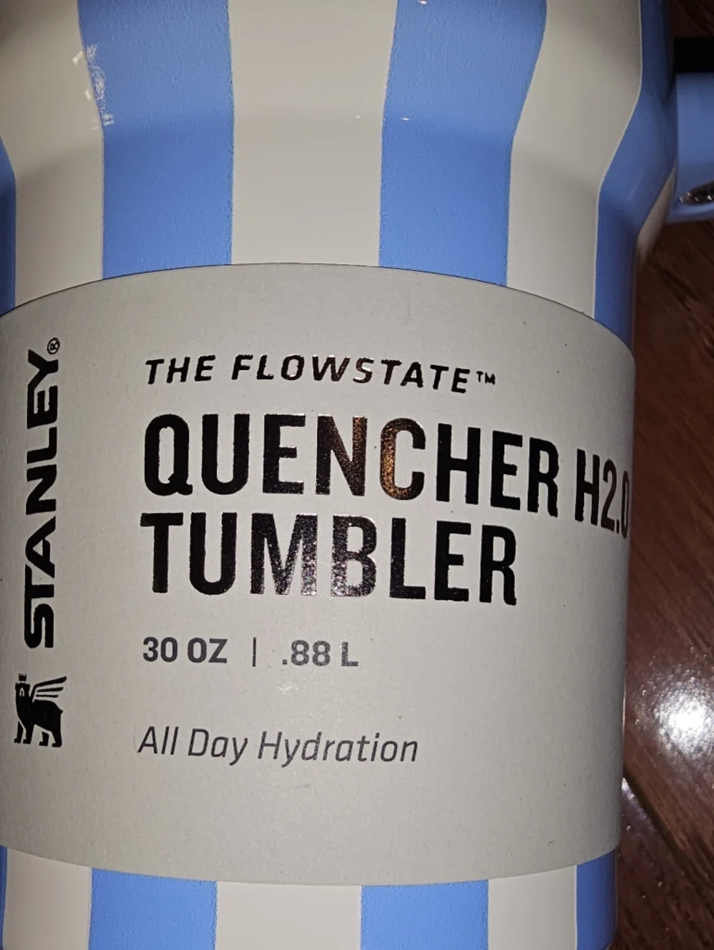 Stanley 30 Oz Tumbler In Cornflower Cabana Gloss - Picture 4 of 5